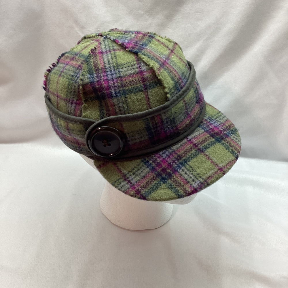 Stormy Kromer Petal Pusher Wool Plaid Cap Green Pink Size 6 7/8 Made in USA